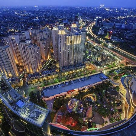 Capital O 281 Hotelo จาการ์ตา ภายนอก รูปภาพ