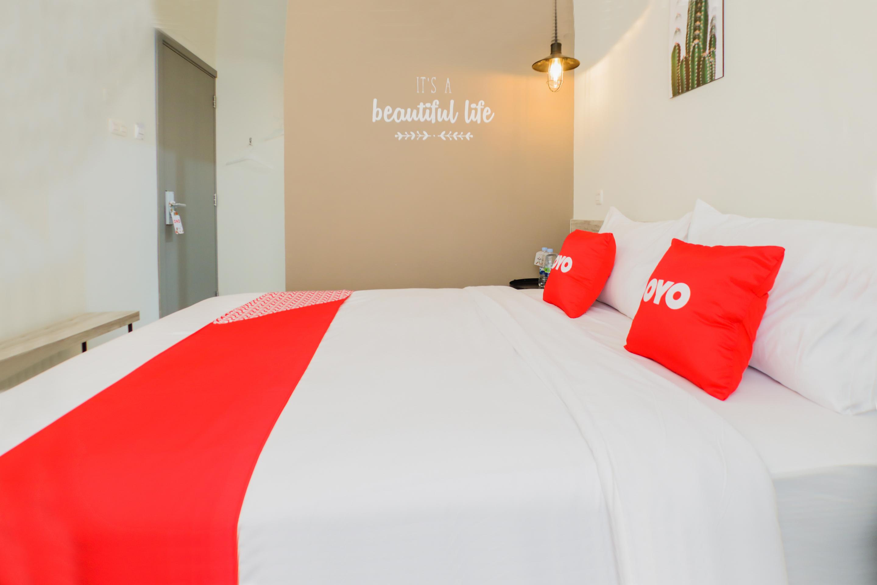 Capital O 281 Hotelo จาการ์ตา ภายนอก รูปภาพ