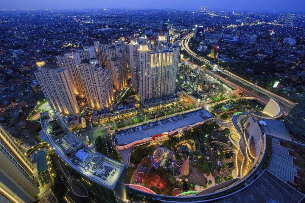 Capital O 281 Hotelo จาการ์ตา ภายนอก รูปภาพ